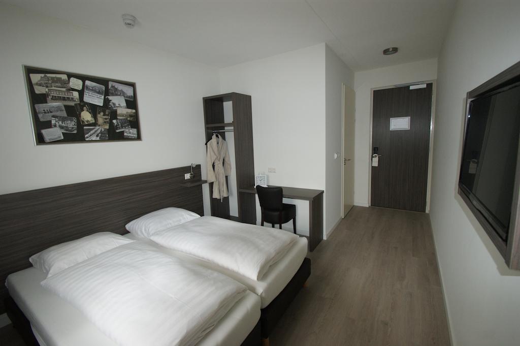 Hotel De Keizerskroon Amsterdam-Schiphol-Halfweg Pokoj fotografie