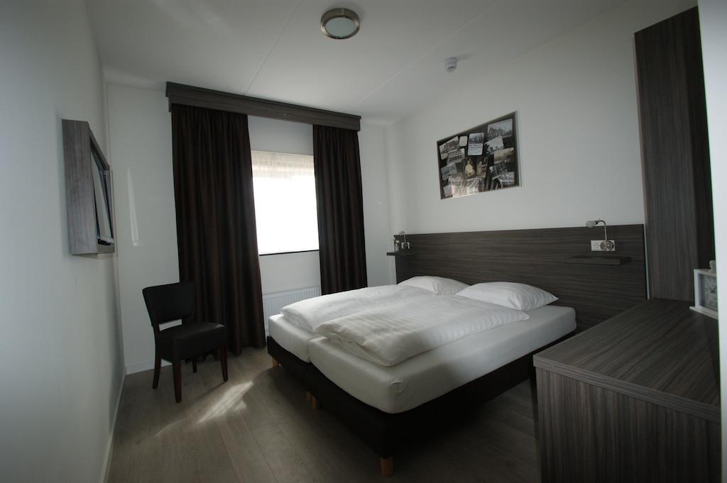 Hotel De Keizerskroon Amsterdam-Schiphol-Halfweg Pokoj fotografie